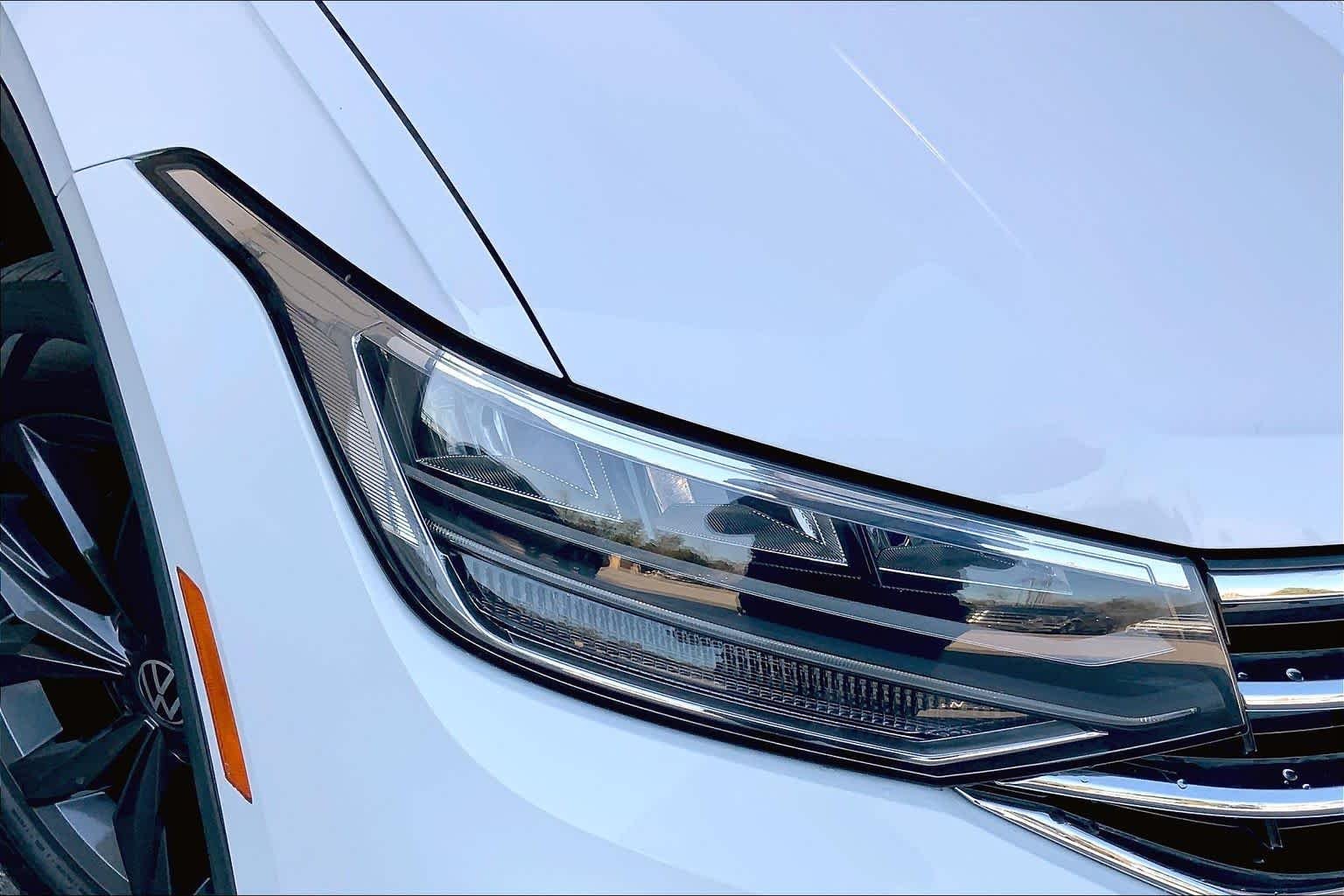 2022 Volkswagen Tiguan SE - Photo 27