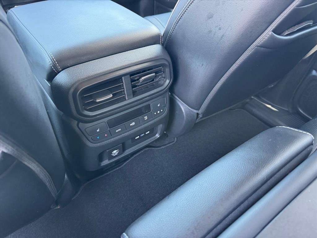 Used 2025 Sonic Gray Pearl Honda Elite image 15