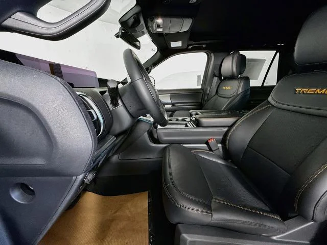 New 2027 Glacier Gray Metallic Tri-Coat Ford Tremor® image 57