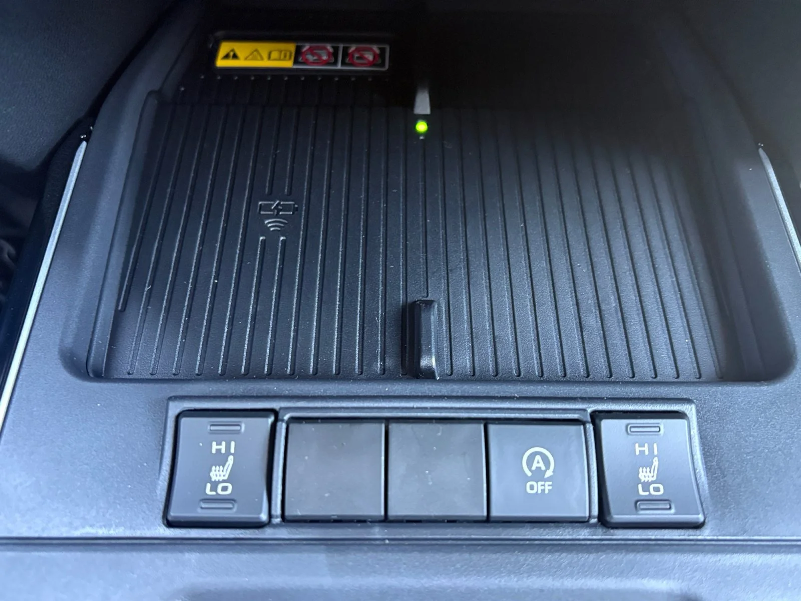 New 2026 Wind Chill Pearl <sup>1</sup> Toyota  XLE image 21