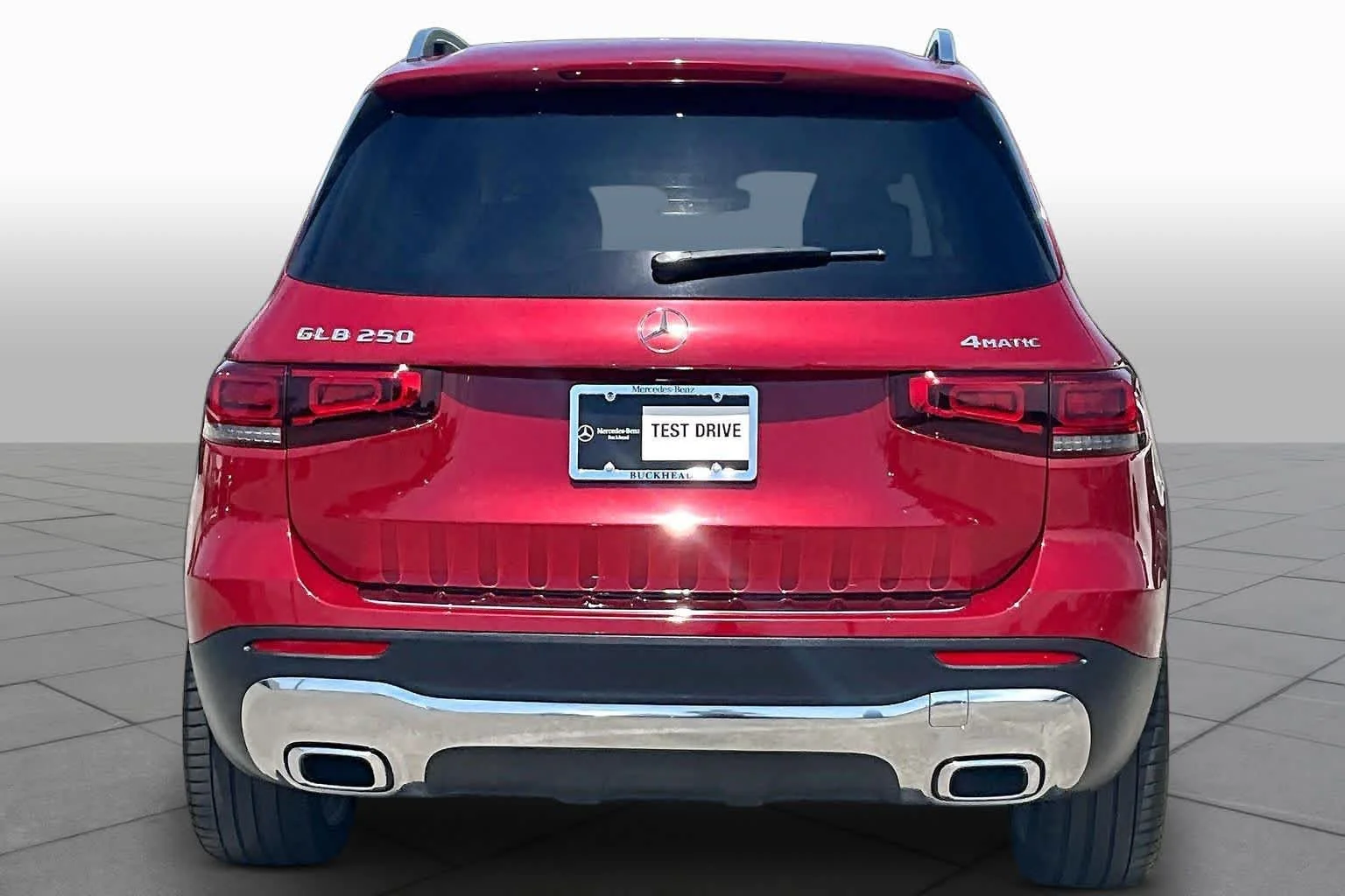 Used 2022 MANUFAKTUR Patagonia Red Metallic Mercedes-Benz GLB 250 image 5