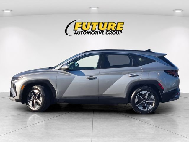 Used 2025 Silver Hyundai SEL image 7
