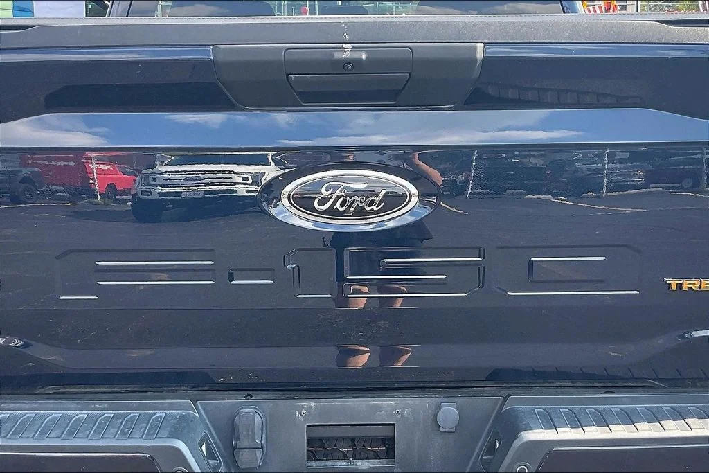 Used 2022 Blue Ford Tremor image 31