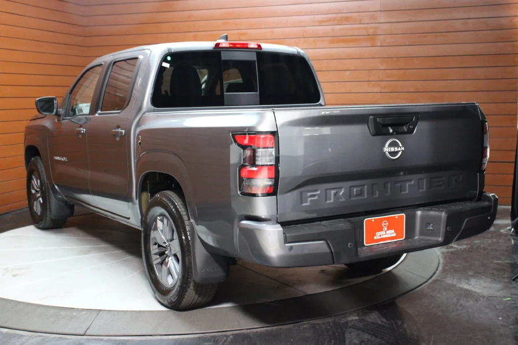 New 2027 Gun Metallic Nissan Crew Cab SV image 21