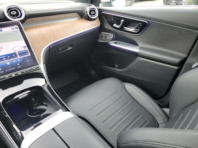 Used 2023 White Mercedes-Benz GLC 300 image 16