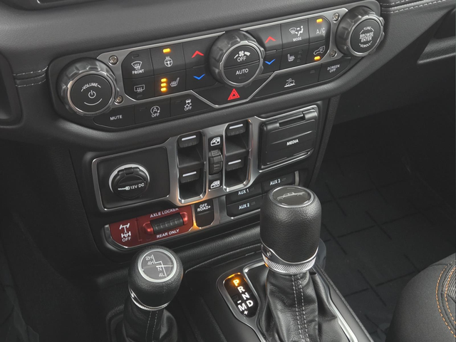 New 2026 Reign Exterior Paint Jeep Mojave image 12