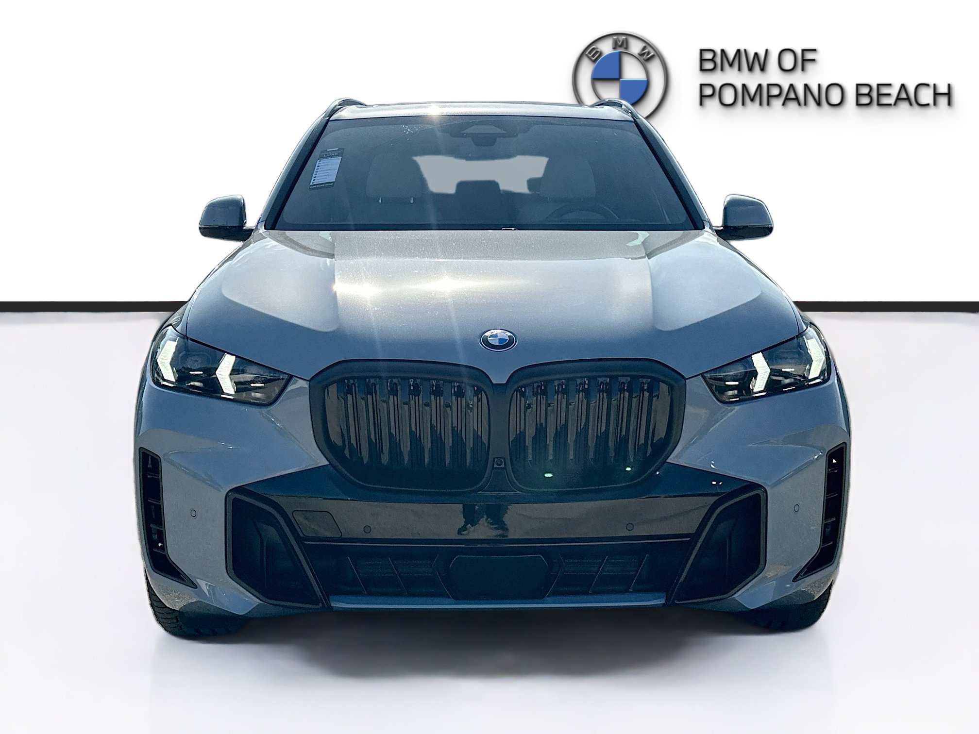 New 2026 Brooklyn Grey Metallic BMW sDrive40i image 2