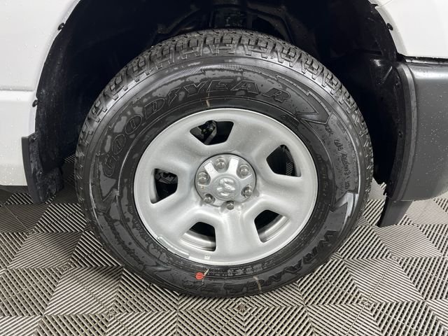 New 2026 Bright White Clear-Coat Exterior Paint RAM Tradesman image 5