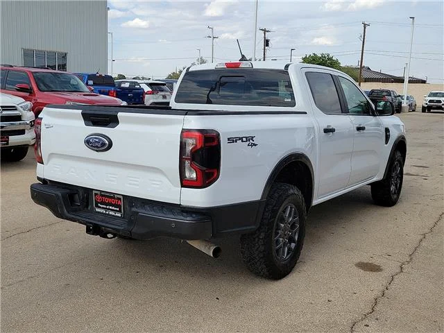 Used 2024 Oxford White Ford XLT 4x4 SuperCrew 5 ft. box 128.7 in. WB image 4