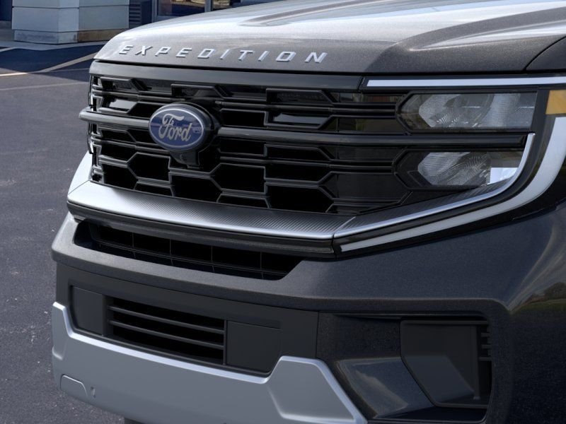 New 2026 Black Ford Platinum image 17