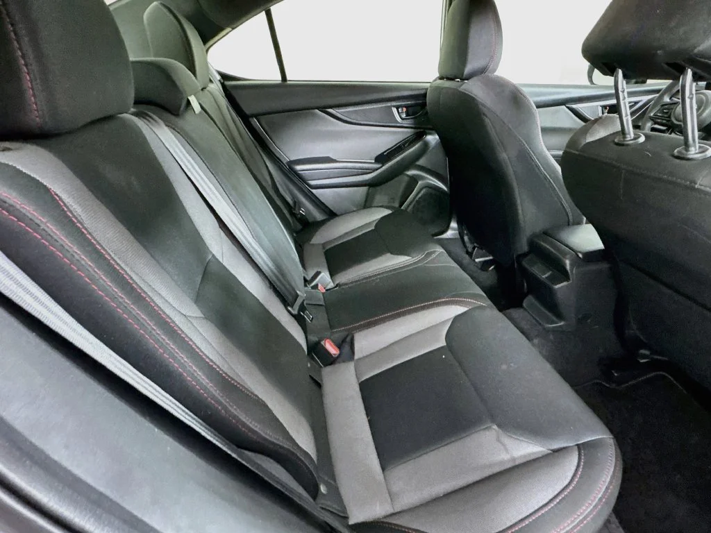 Used 2024 White Subaru Base image 28