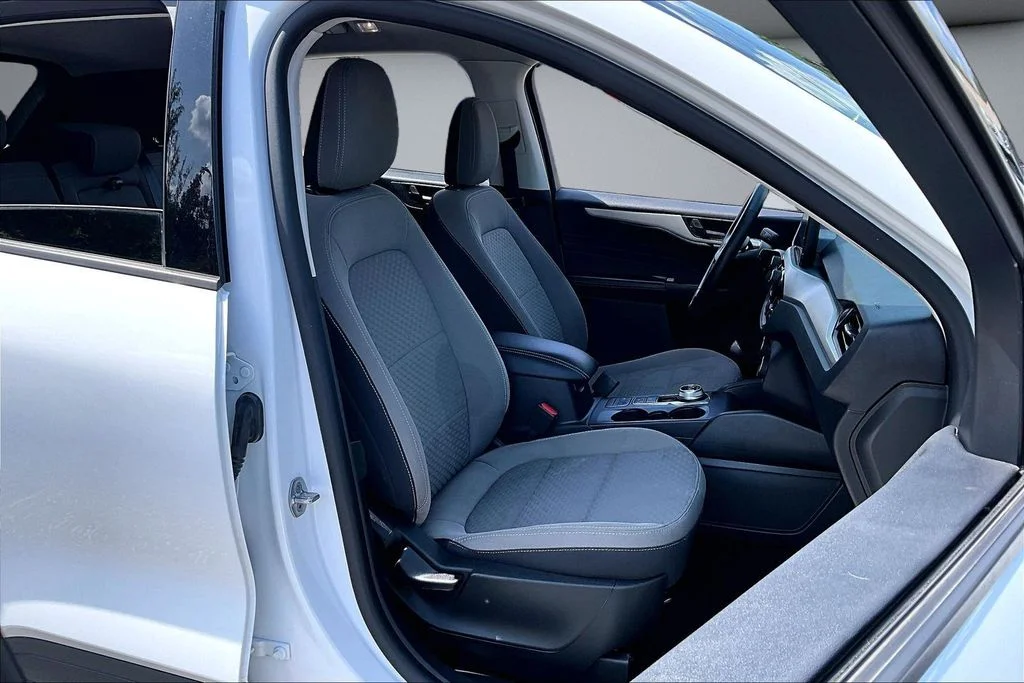 Certified Used 2022 White Ford SE image 29