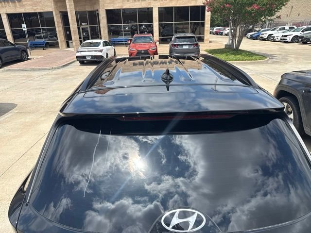 Used 2023 Black Hyundai SEL image 9