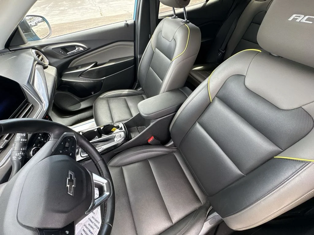 Used 2025 Blue Chevrolet ACTIV image 20