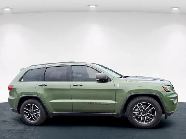 Used 2021 Green Jeep Trailhawk image 9