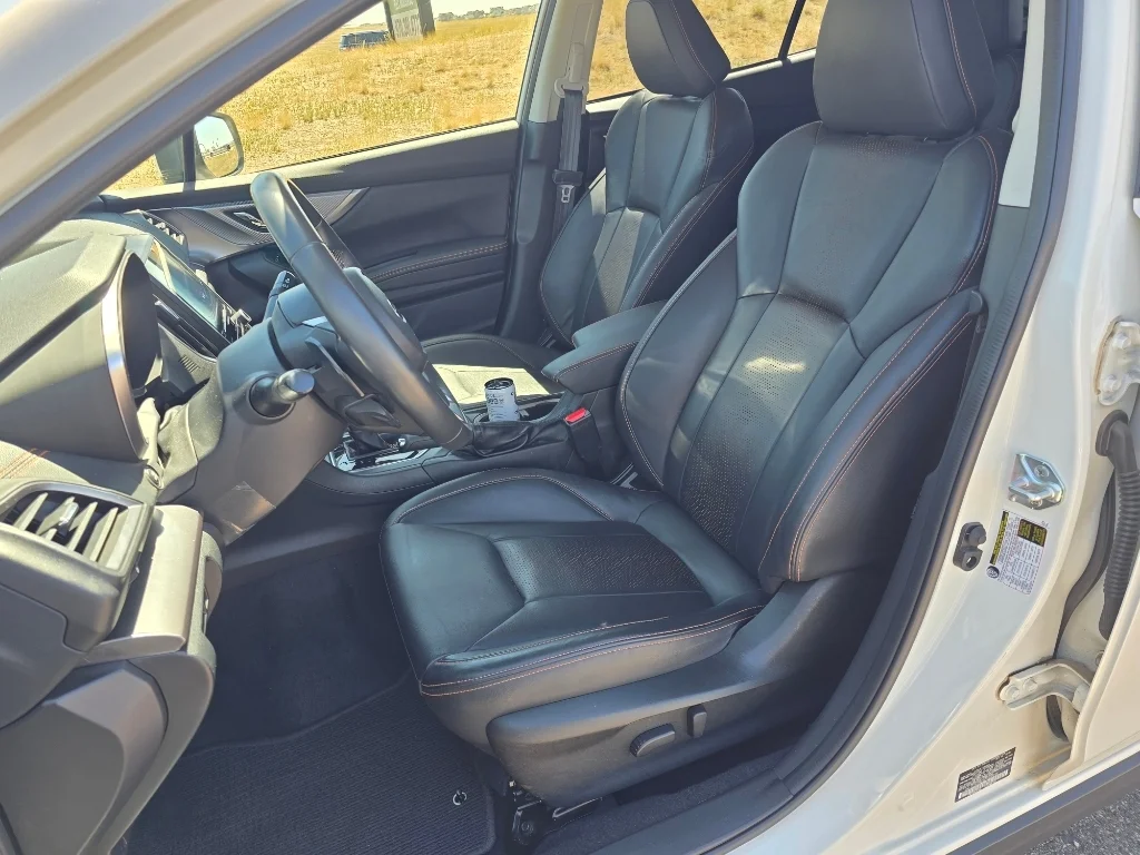 Used 2023 Crystal White Pearl Subaru Limited image 13