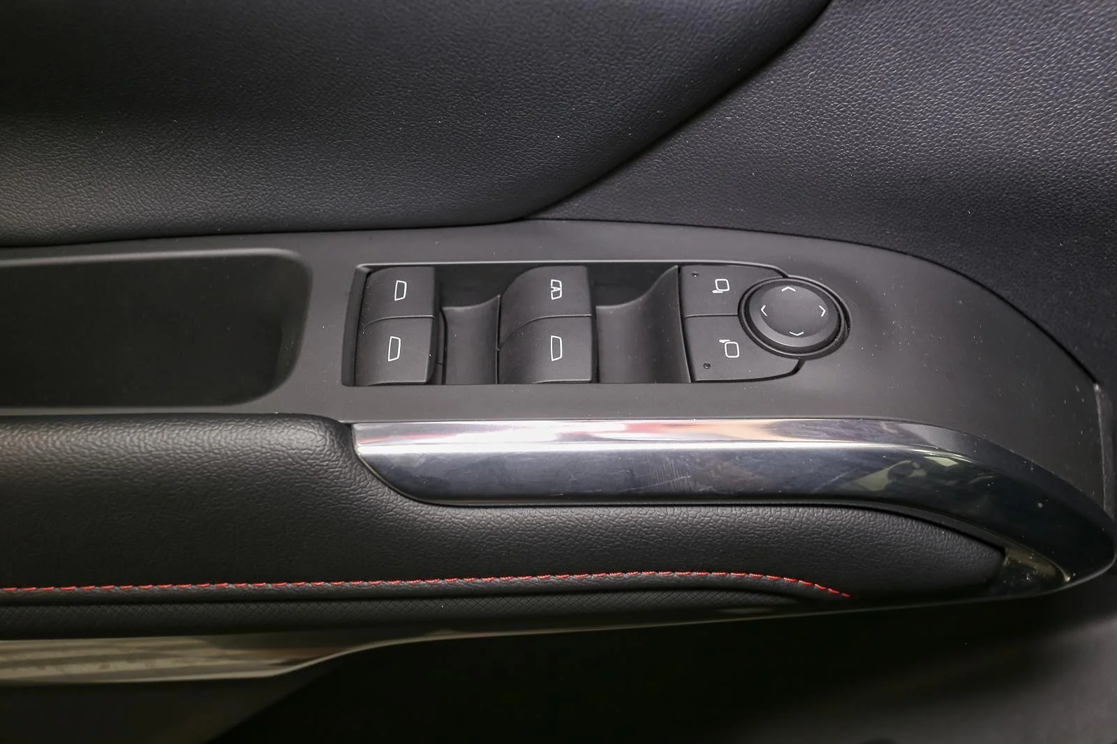 Used 2024 Mosaic Black Metallic Chevrolet AWD Z71 image 39