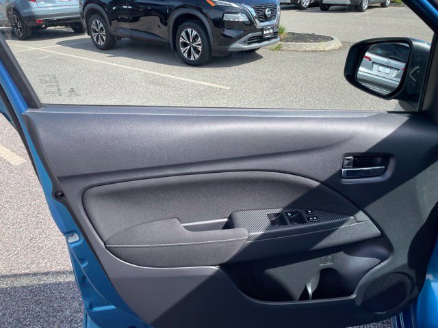 Used 2024 Sapphire Blue Metallic Mitsubishi Black Edition image 15
