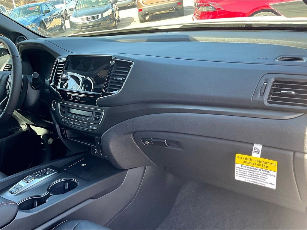 2025 Honda Ridgeline TrailSport - Photo 10