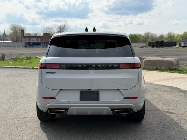Used 2025 Gray Land Rover Dynamic SE image 4