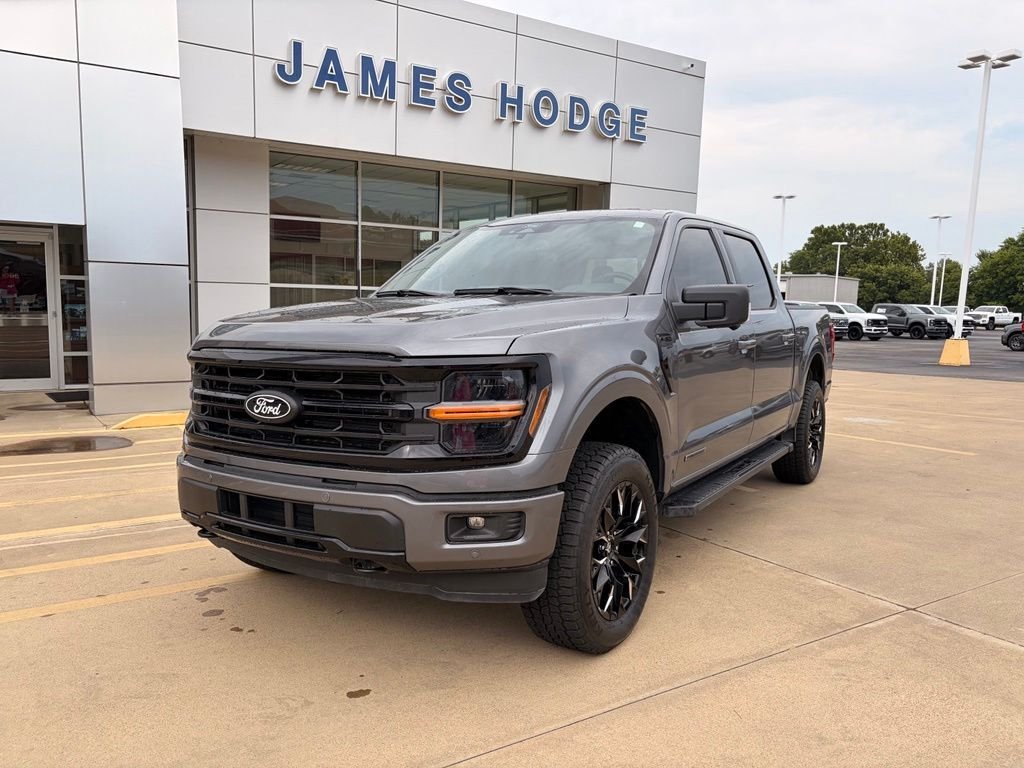 Used 2024 Gray Ford XLT image 8