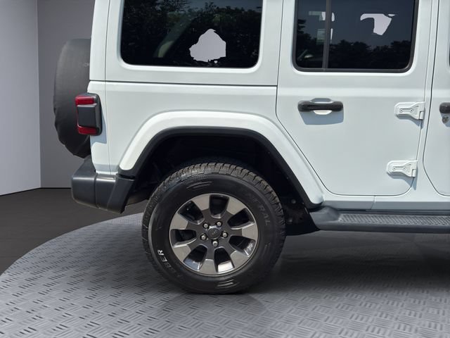 Used 2018 White Jeep Sahara 4x4 image 28