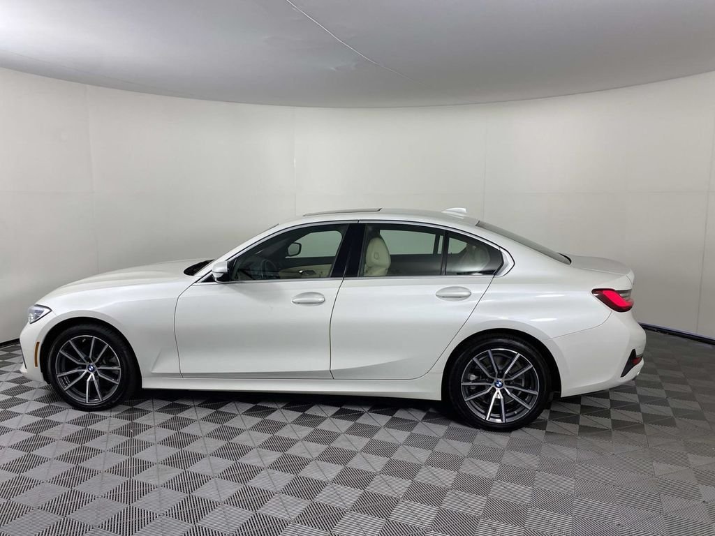 Used 2020 White BMW 330i xDrive image 5
