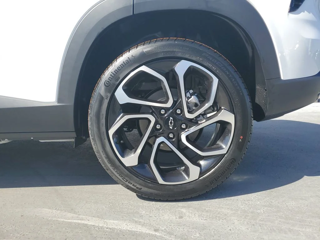 2026 Chevrolet Trax RS - Photo 6