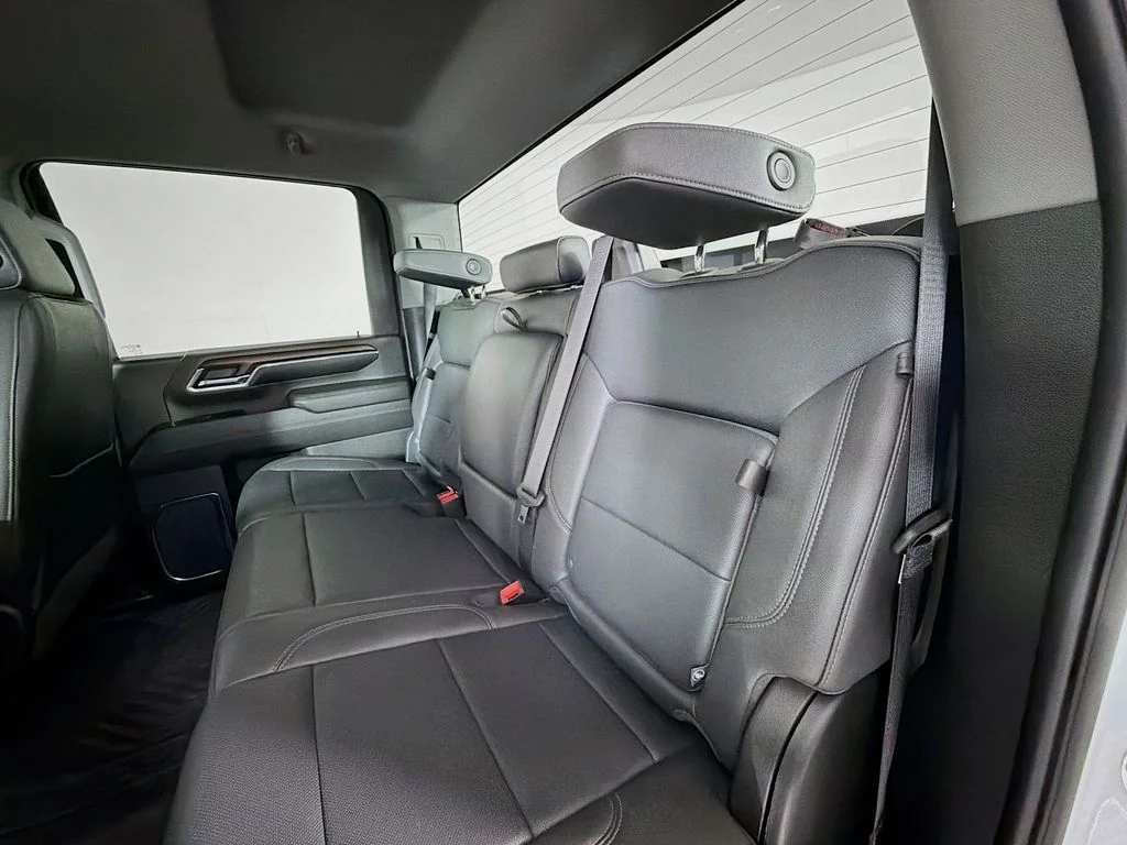2024 GMC Sierra 3500HD SLT - Photo 19