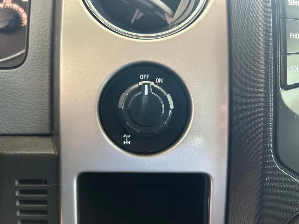 Used 2013 Black Ford XLT image 47
