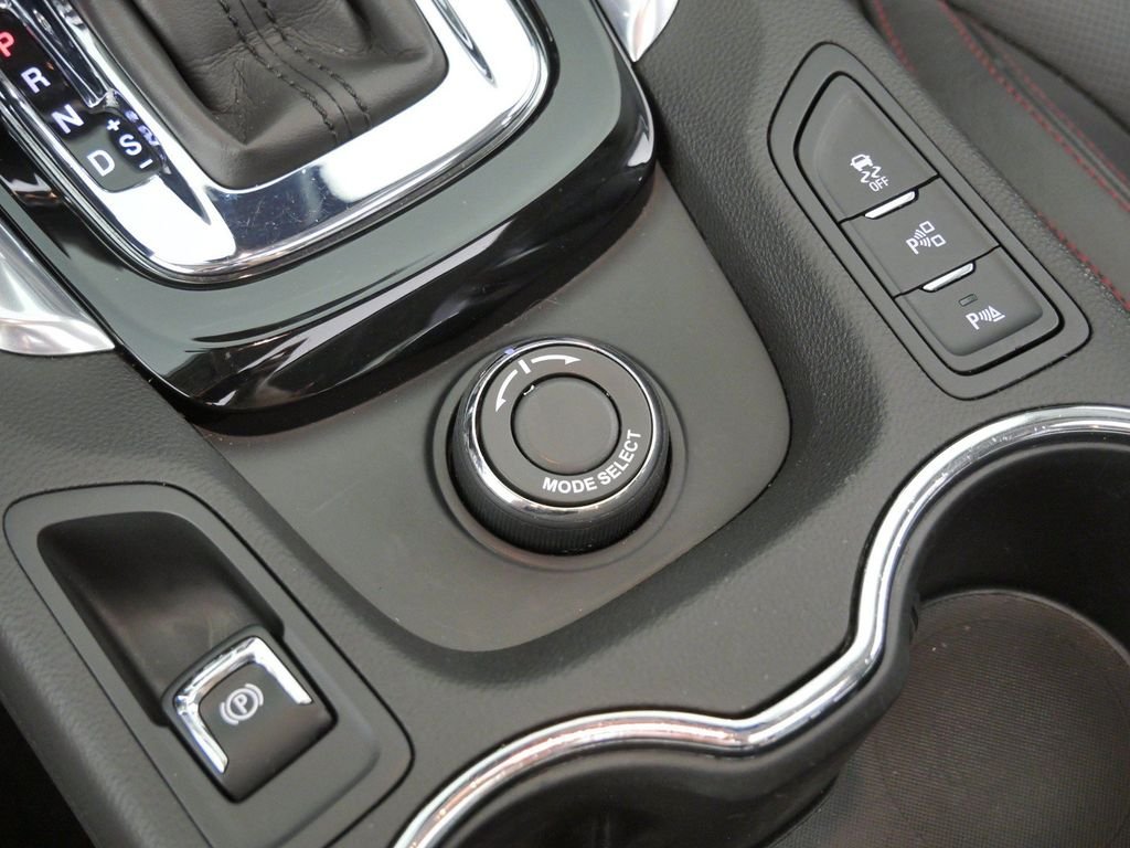 Used 2016 Black Chevrolet Base image 45