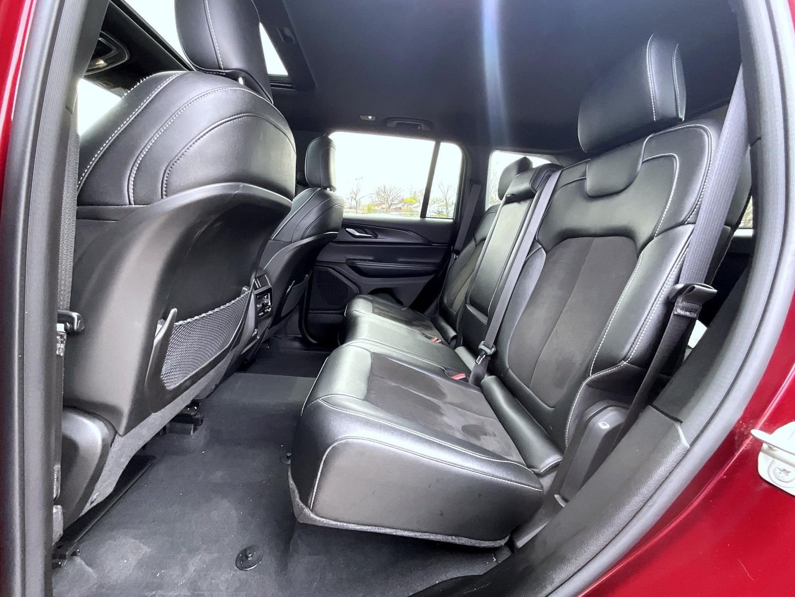 Used 2023 Red Jeep Altitude X image 20