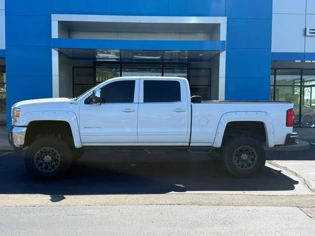 2015 GMC Sierra 4WD Crew Cab Short Box SLE's photo