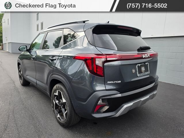 Used 2024 Gravity Gray Kia EX image 5