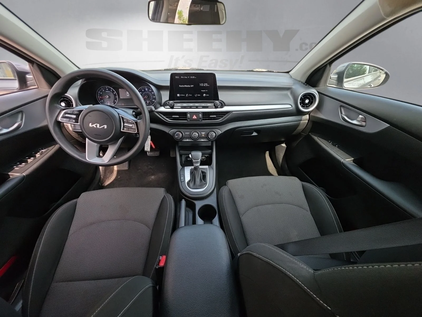 Used 2023 Gray Kia LXS image 3