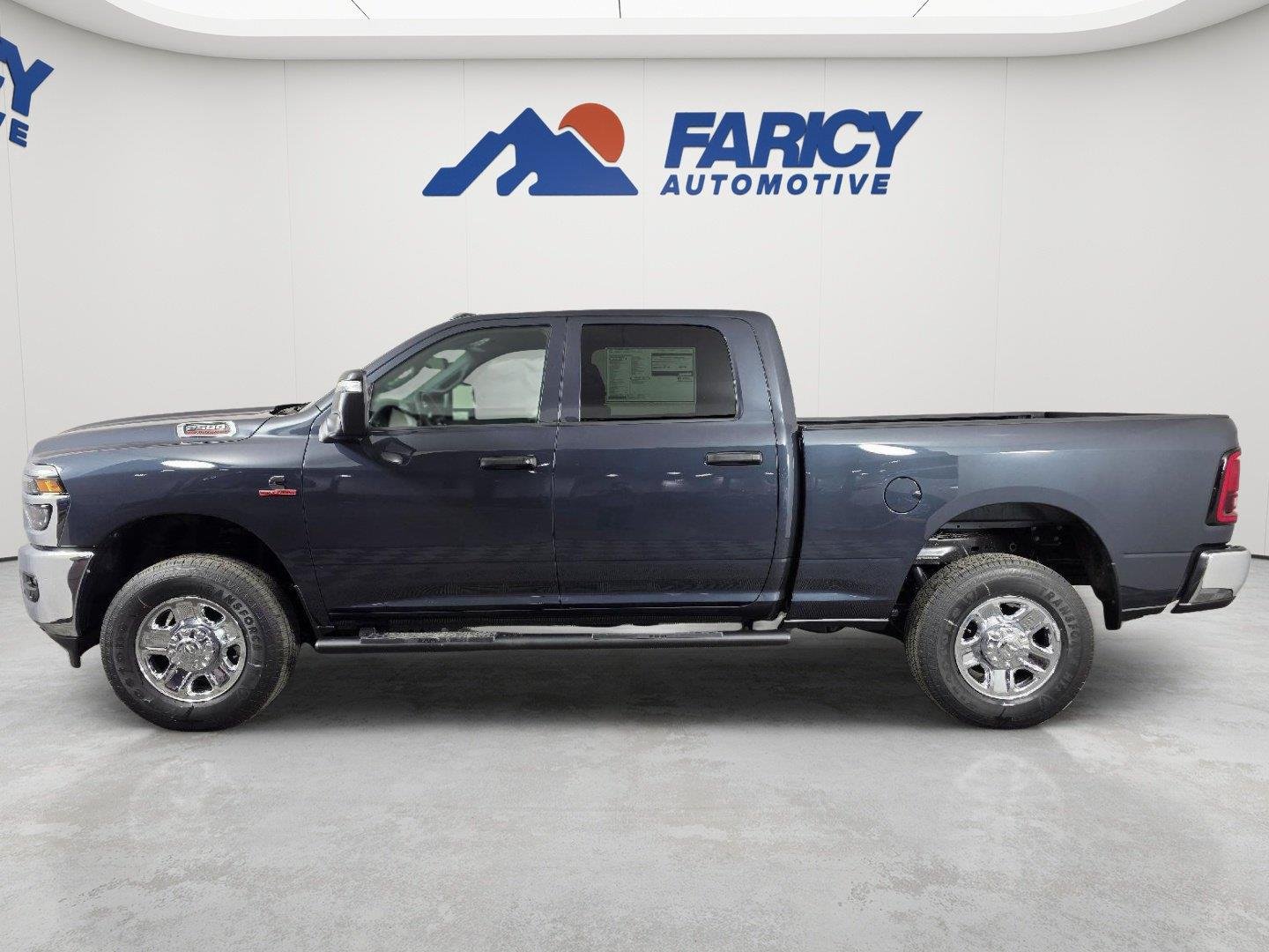 2026 RAM 2500 Tradesman - Photo 2