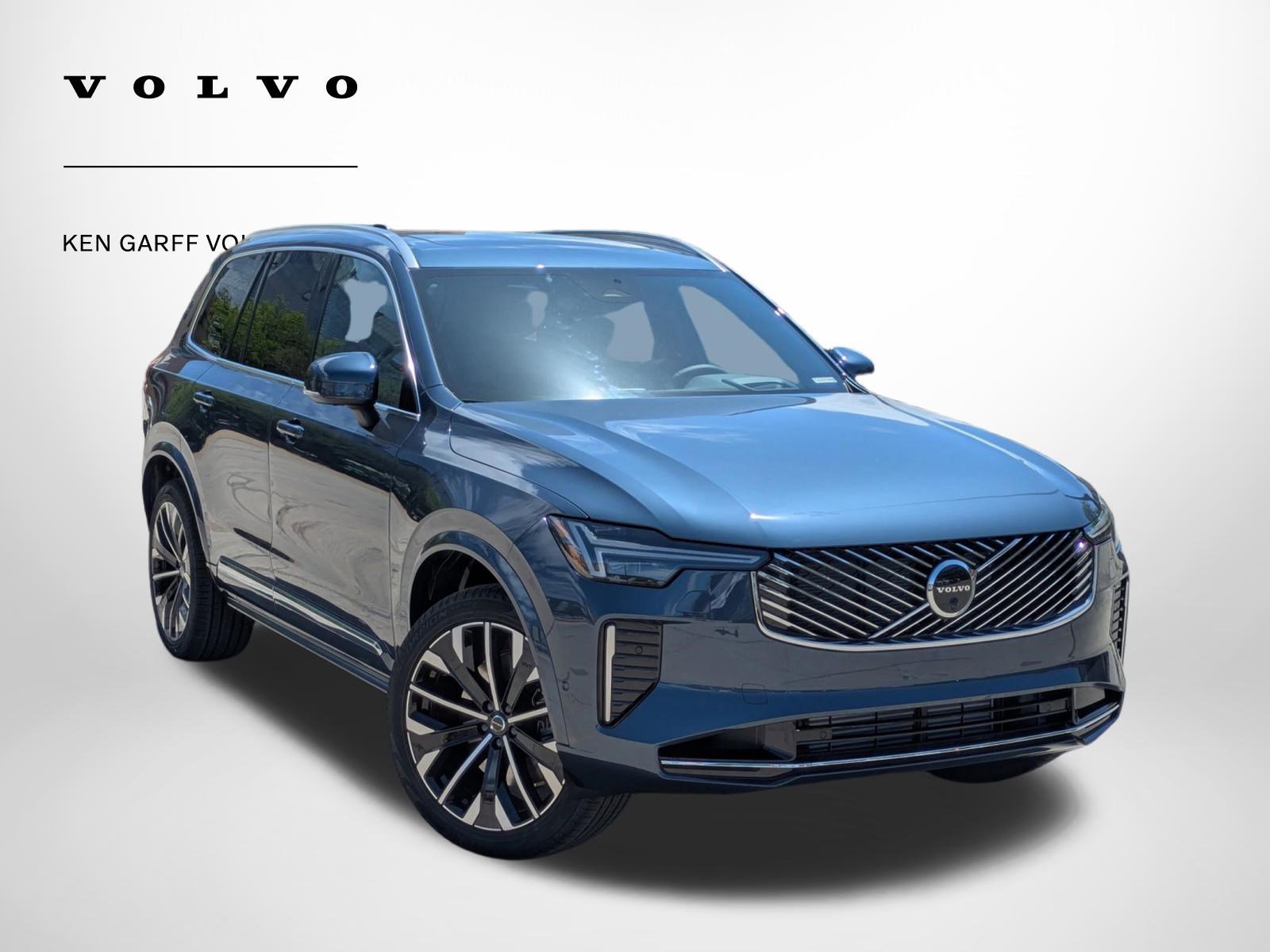 2026 Volvo XC90 T8 Recharge Ultra Bright 4WD's photo