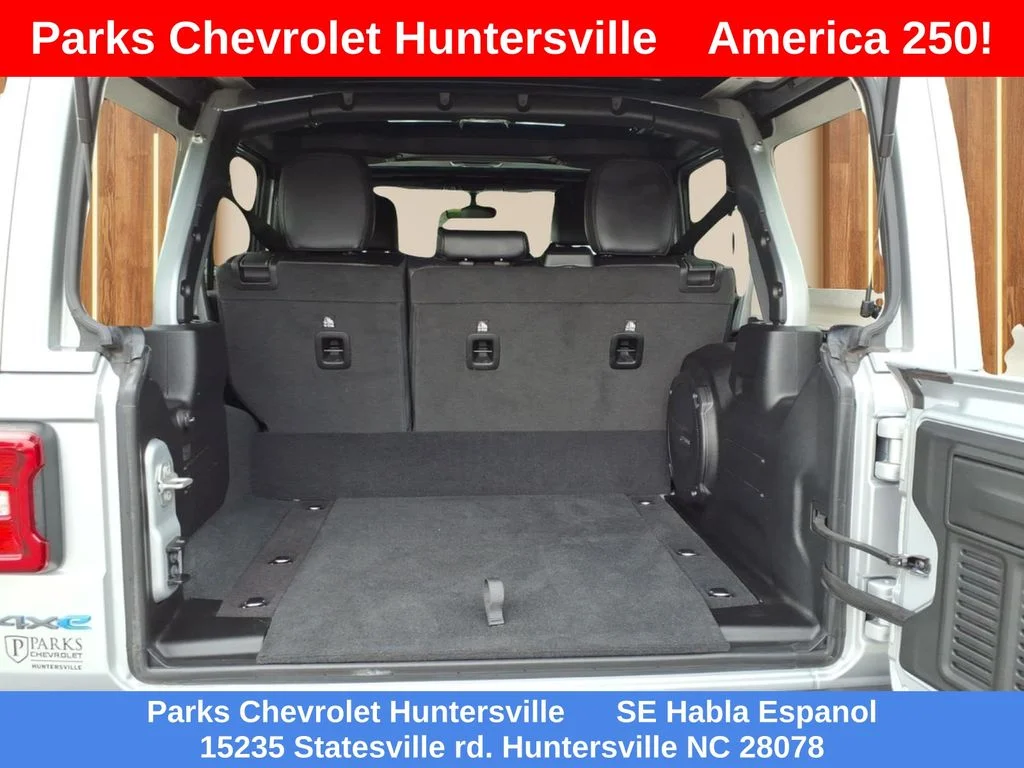 Used 2023 Silver Jeep Rubicon 20th Anniversary Edition 4xe image 31