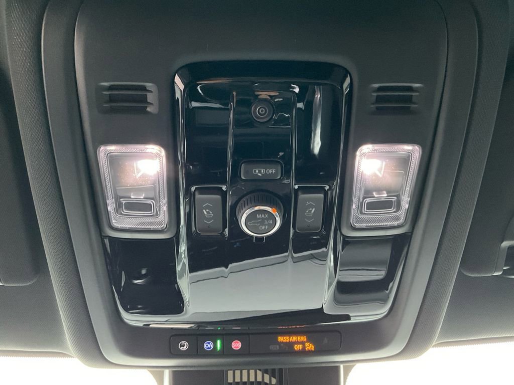 2026 Chevrolet Suburban LT - Photo 32