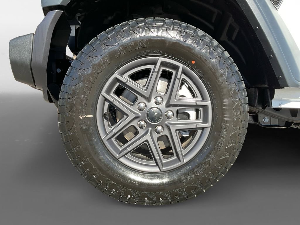New 2026 Bright White Clear-Coat Exterior Paint Jeep Sport S image 16