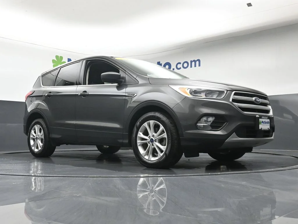 Used 2019 Gray Ford SE image 26
