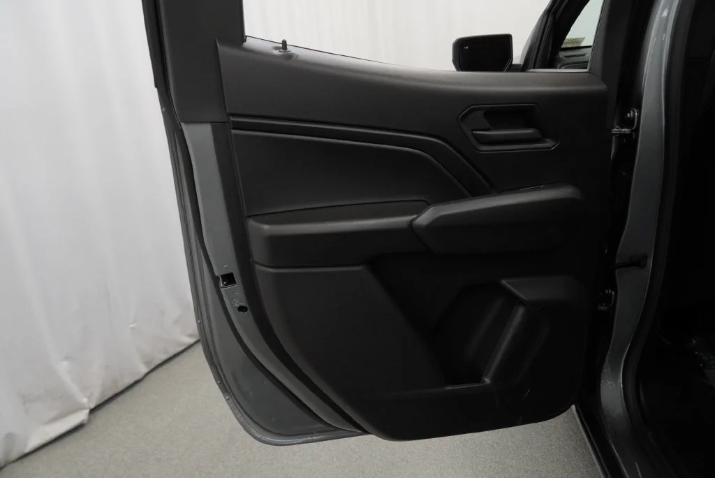 New 2026 Sterling Gray Metallic Chevrolet Trail Boss image 31
