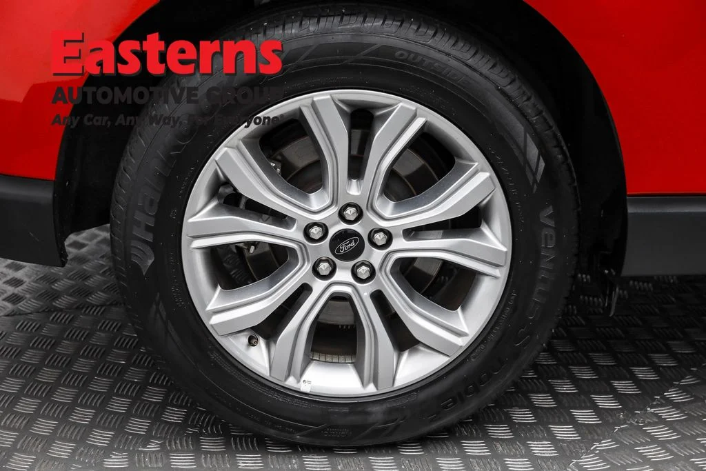 Used 2024 Red Ford Titanium image 30