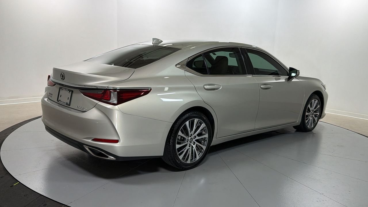 Used 2020 Beige Lexus 350 image 5