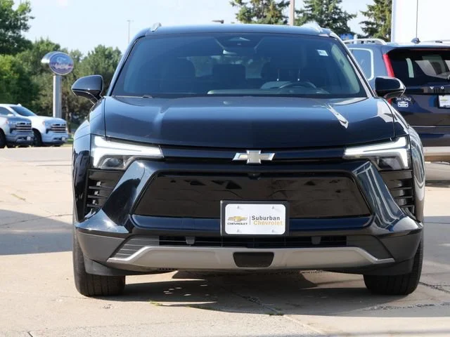 Used 2024 Chevrolet Blazer EV LT with VIN 3GNKDBRJ8RS214140 for sale in Eden Prairie, MN