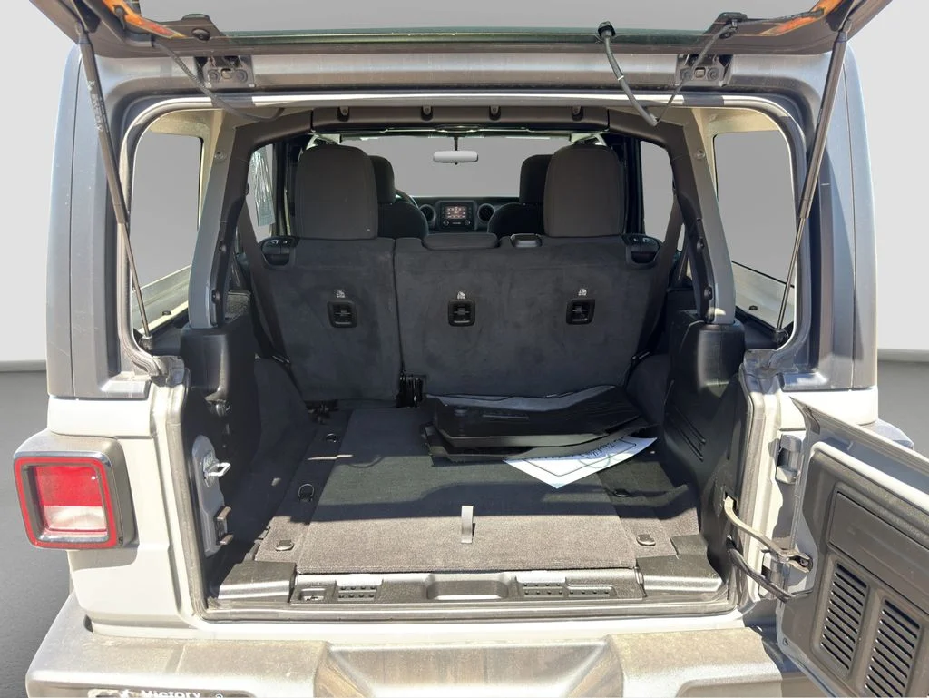 Certified Used 2021 Gray Jeep Unlimited Willys image 31