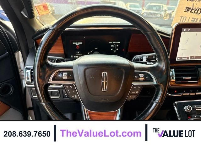 Used 2018 White Lincoln Reserve image 29