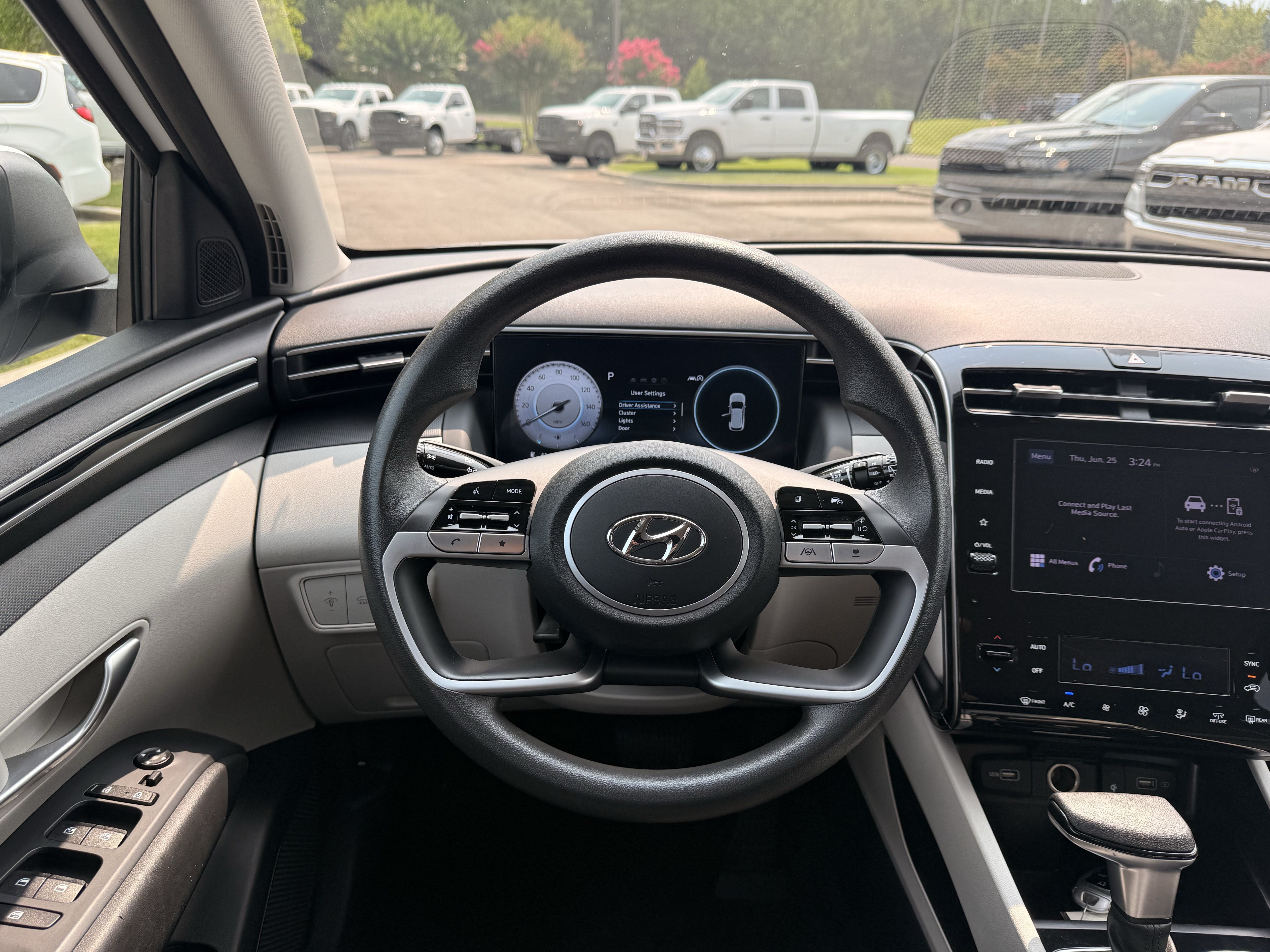 Used 2024 White Pearl Hyundai SEL image 25