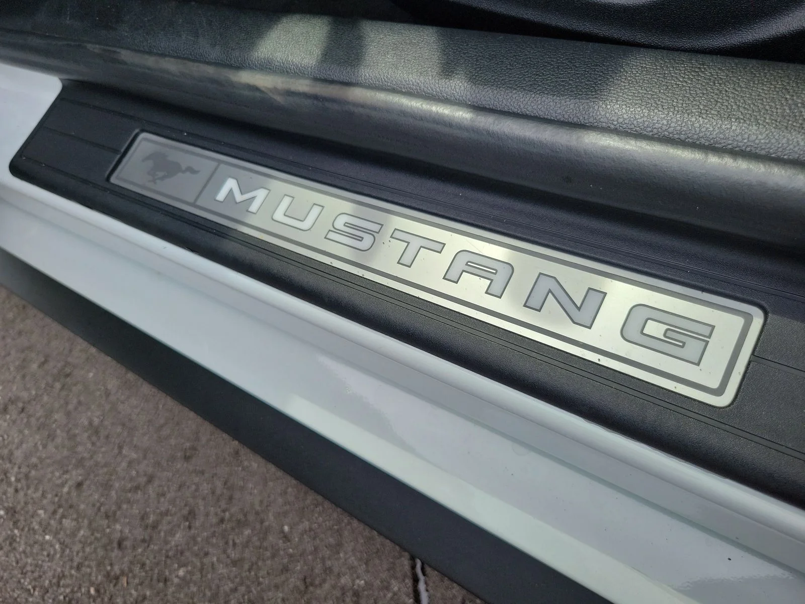 Used 2022 Oxford White Ford EcoBoost Premium image 28