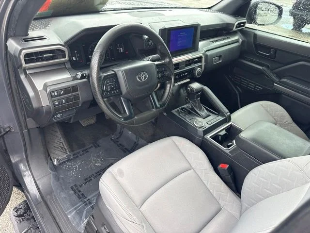 Used 2024  Toyota SR5 image 10